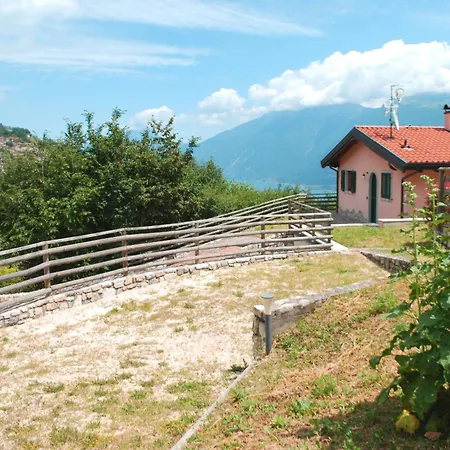 - Theater Villa Campione del Garda
